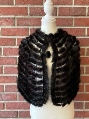 Black Mink Fur Weave Crochet Detailing Open Cape O/S NEW